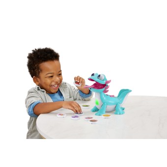 VTech Talking Axolotl Sandy Snacks-a-Lot Toy with Snack Pieces